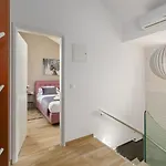 Hébergement de vacances Atemberaubende Mit Pool, Jacuzzi, Sauna, Panoramablick, Eigener Taverne, Spielplatz, Kamin *