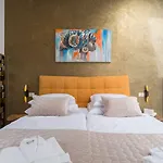 Hébergement de vacances Atemberaubende Mit Pool, Jacuzzi, Sauna, Panoramablick, Eigener Taverne, Spielplatz, Kamin